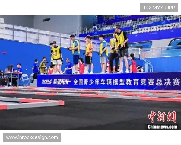 城市马拉松赛事回顾：杭州飞盘队展现出色灵活性与团队协作精神