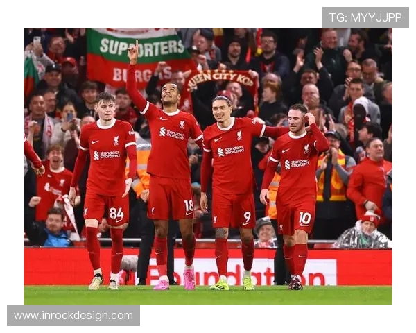 2010年曼联与利物浦激战全场精彩回顾与赛况分析